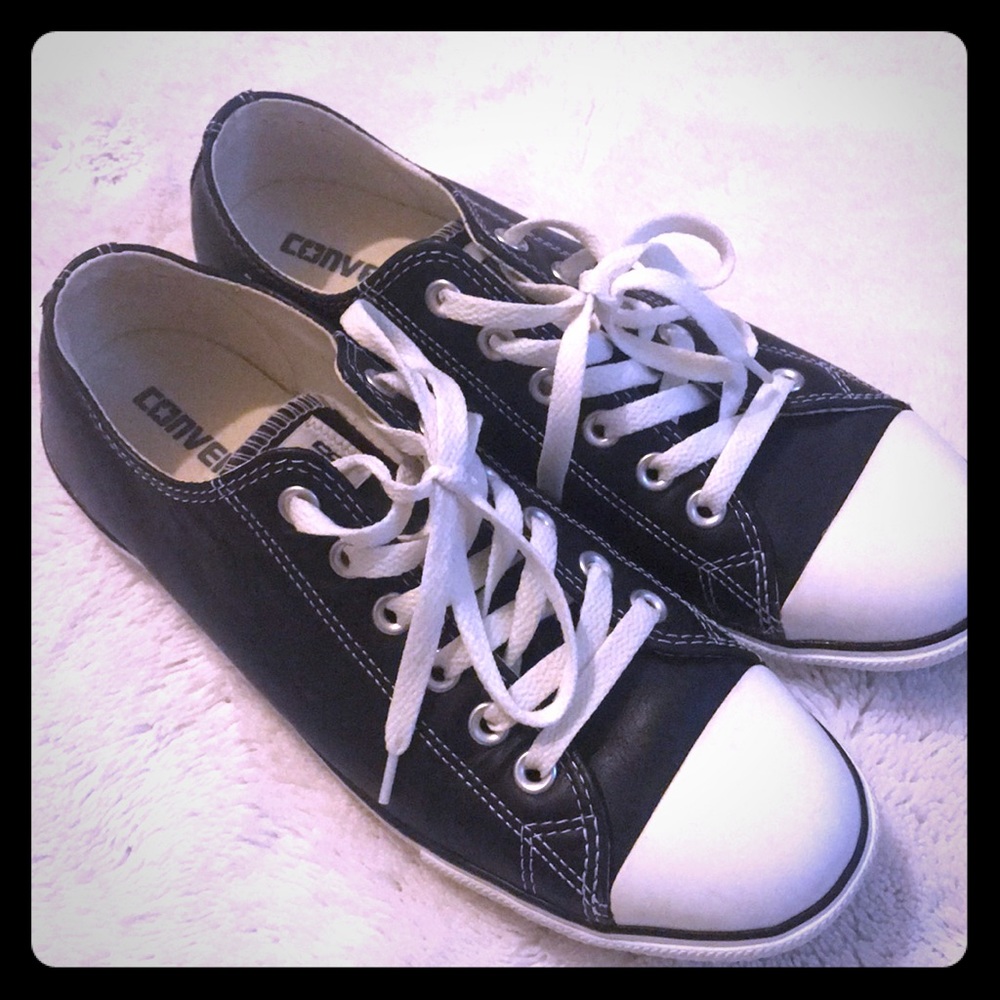 Black leather Converese